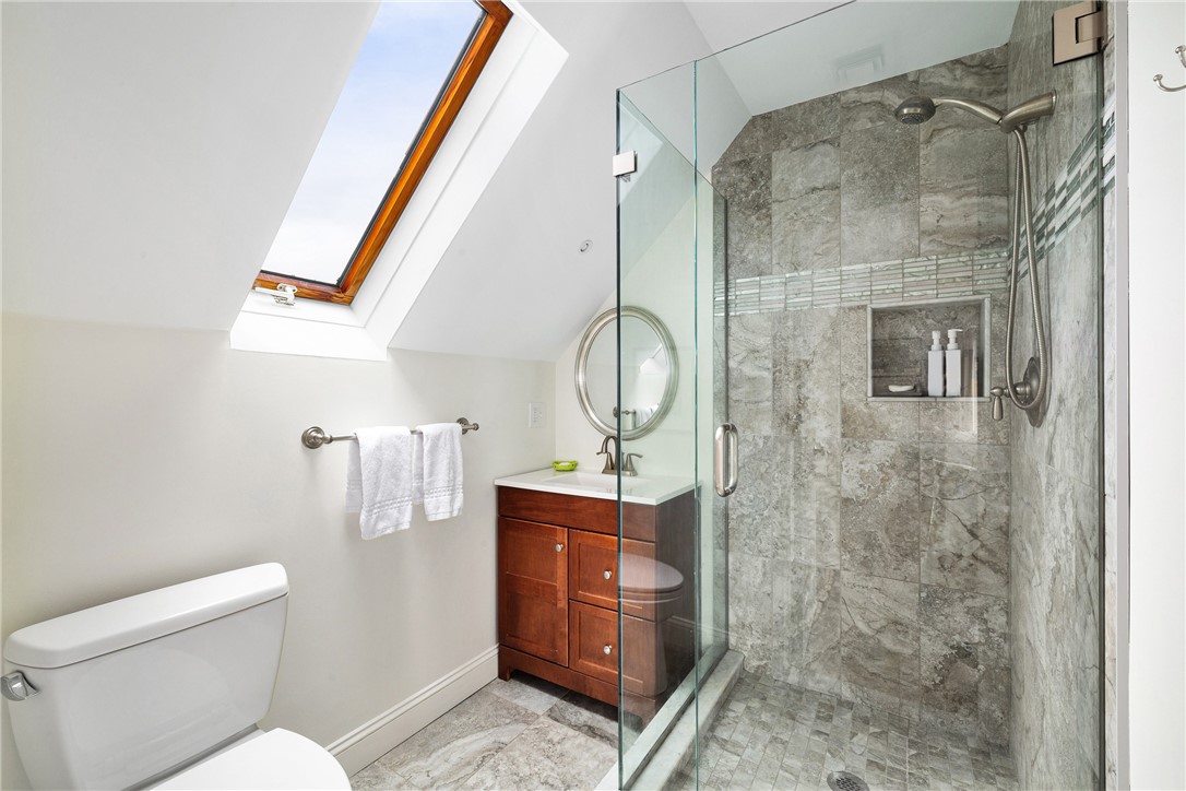 41 8th Avenue Warwick, RI 02886 - Photo 30 of 49