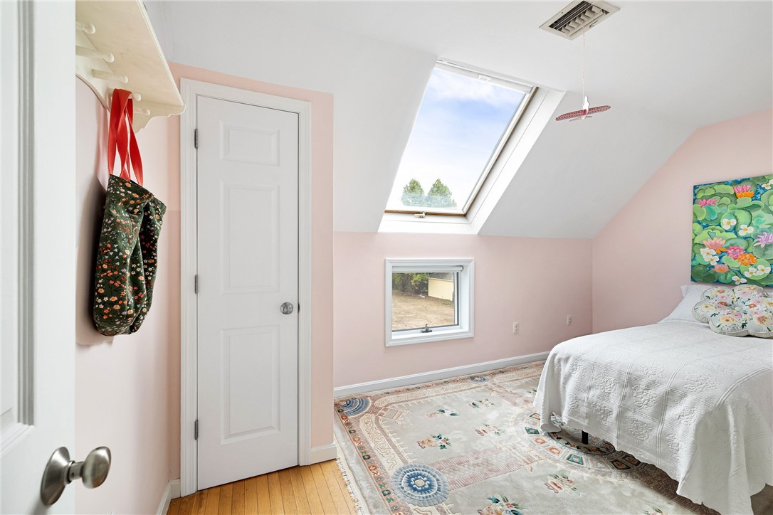 41 8th Avenue Warwick, RI 02886 - Photo 37 of 49