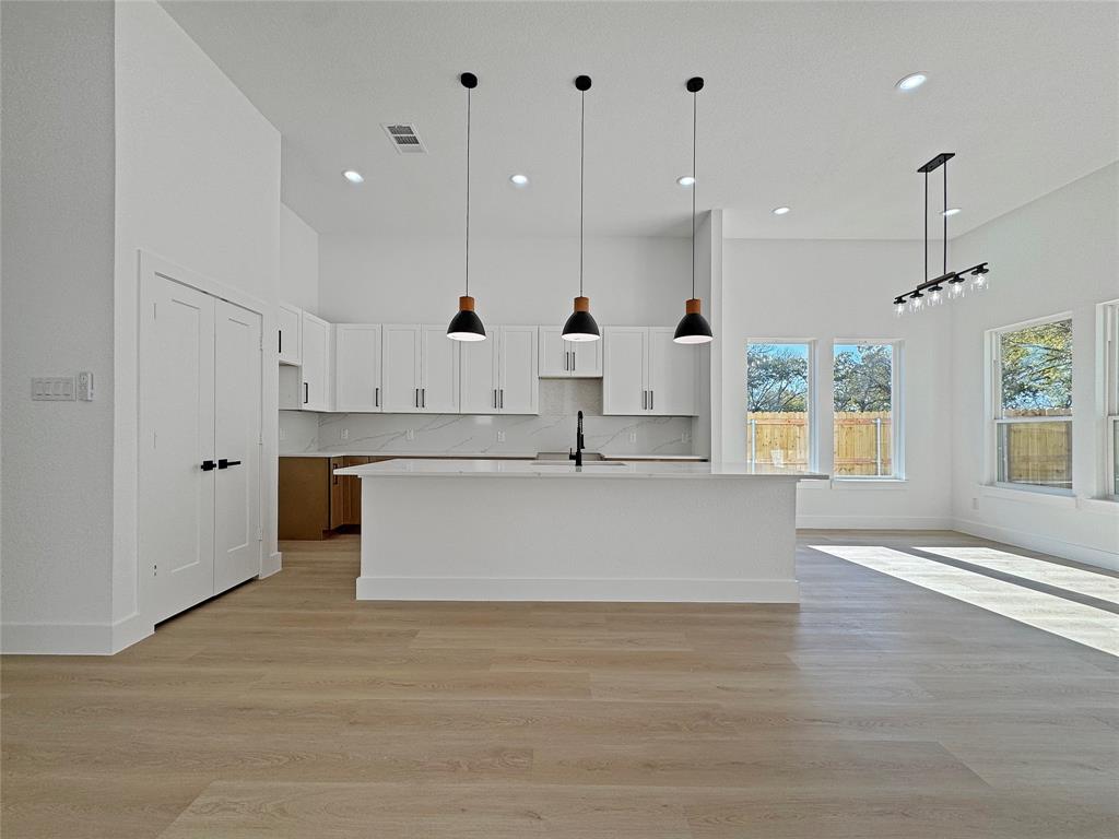 1127 Riverwood Road Dallas, TX 75217 - Photo 6 of 23