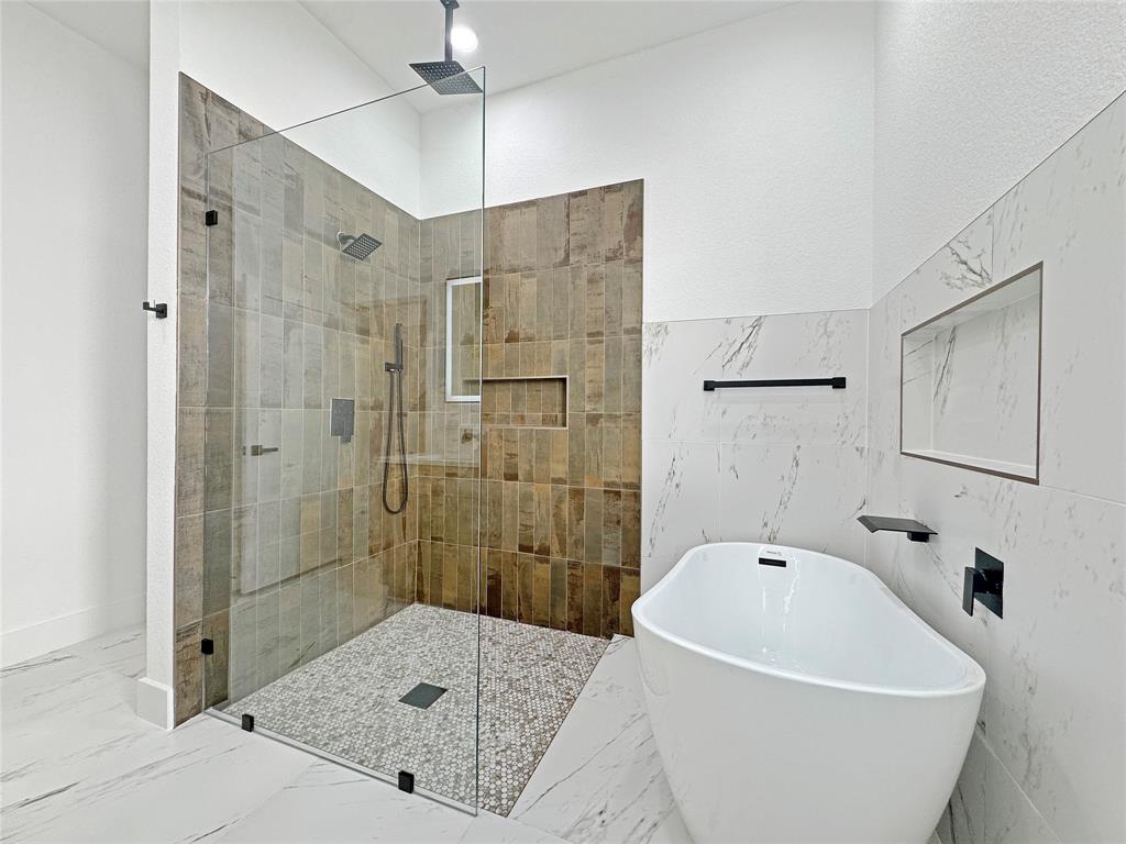 1127 Riverwood Road Dallas, TX 75217 - Photo 9 of 23