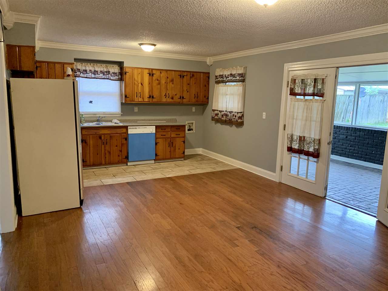 1172 Berclair Road Memphis, TN 38122 - Photo 3 of 7