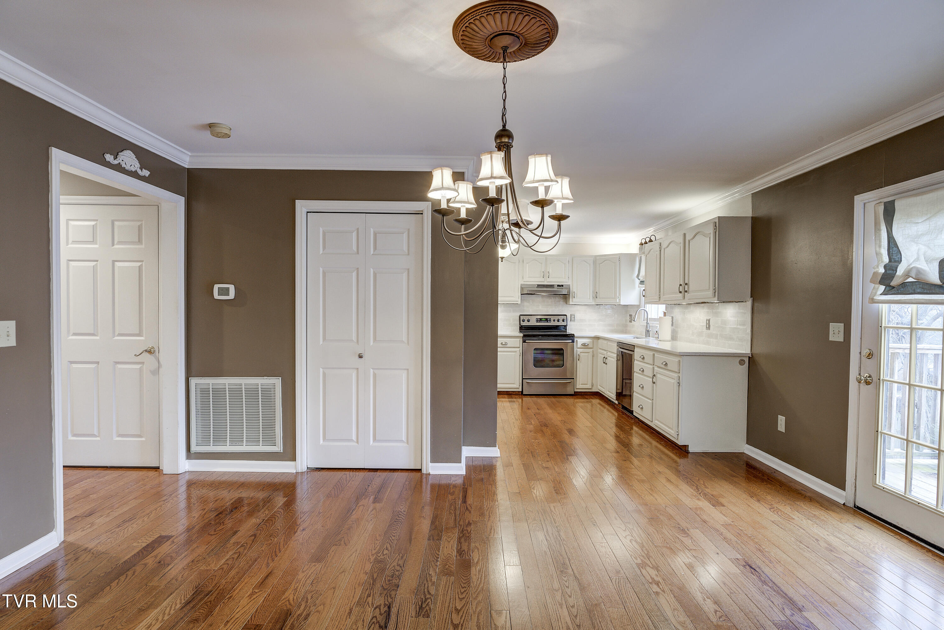 2902 Greenline Road Johnson City, TN 37604 - Photo 29 of 76 Greenline-INTERIOR-9