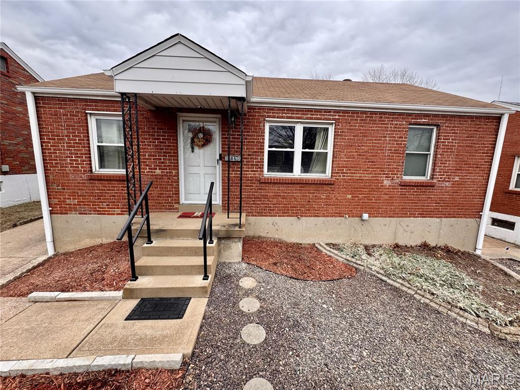 84 South Laclede Station Road Webster Groves, MO 63119 - Photo 1 of 9