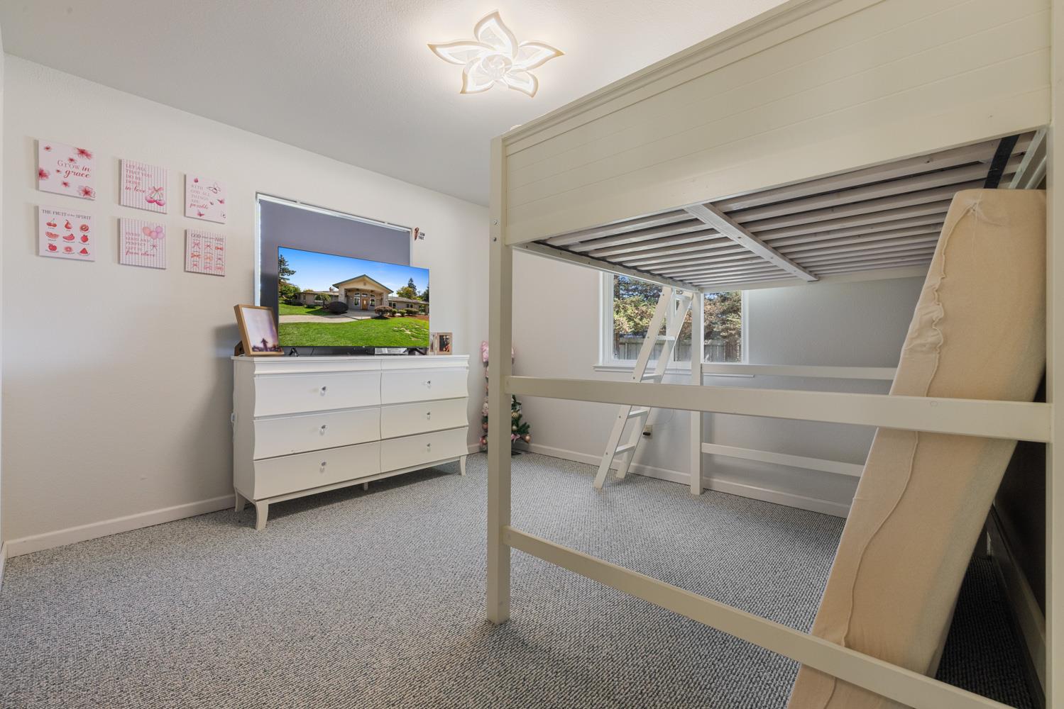 8300 Jantzen Road Modesto, CA 95357 - Photo 43 of 73 a living room with furniture and a flat screen tv