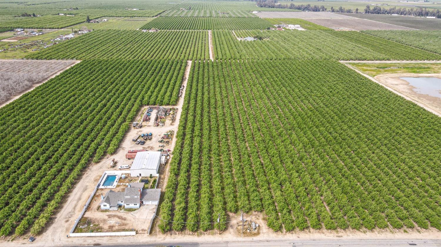 0 Road 29 Madera, CA 93637 - Photo 26 of 33 a view of a swimming pool