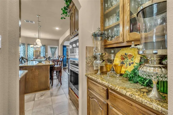 $560,000 | 100 Spruce Street, Red Oak, TX 75154