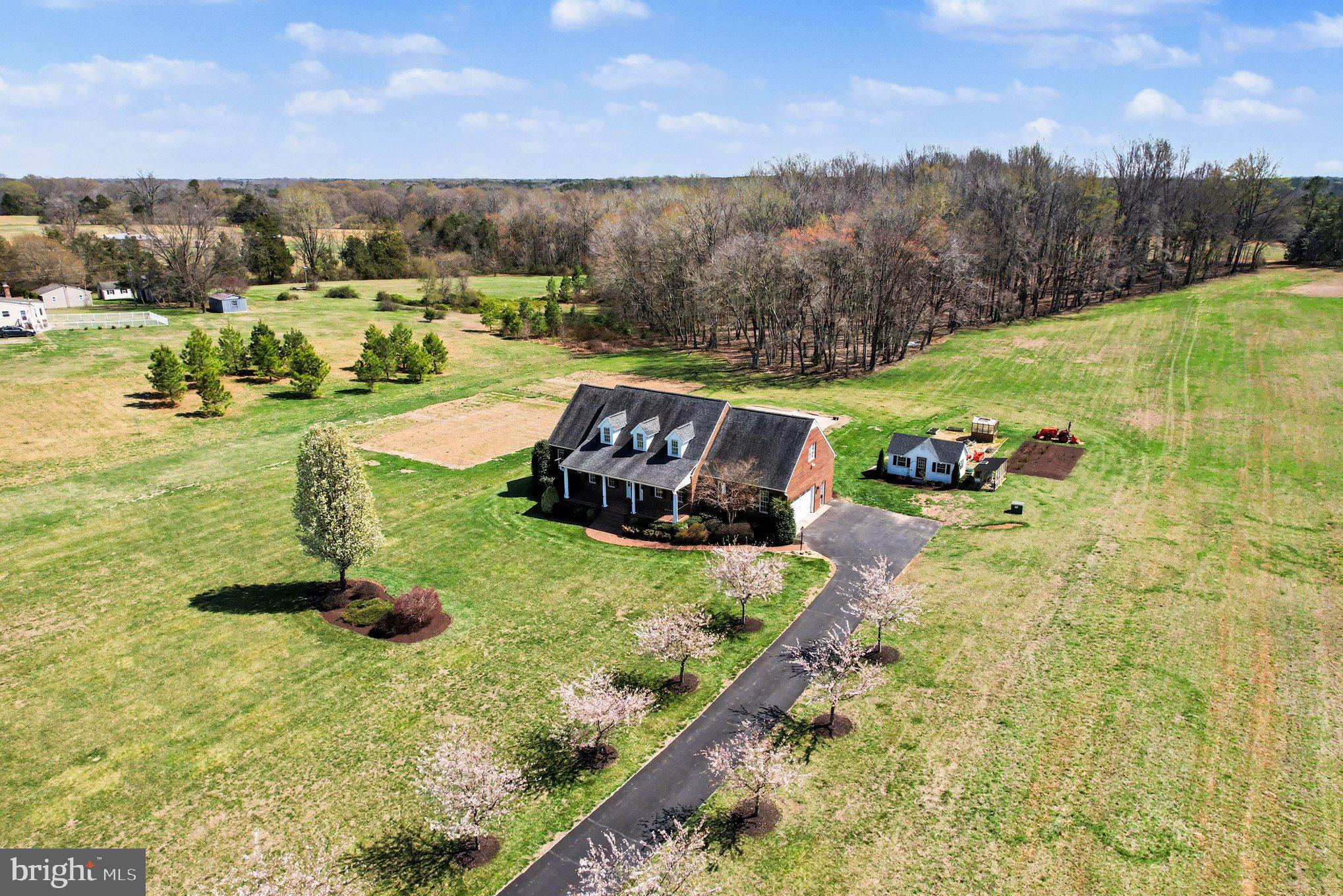 16225 Parrish Farm Road Montpelier, VA 23192 - Photo 34 of 38 a view of a swimming pool with a yard
