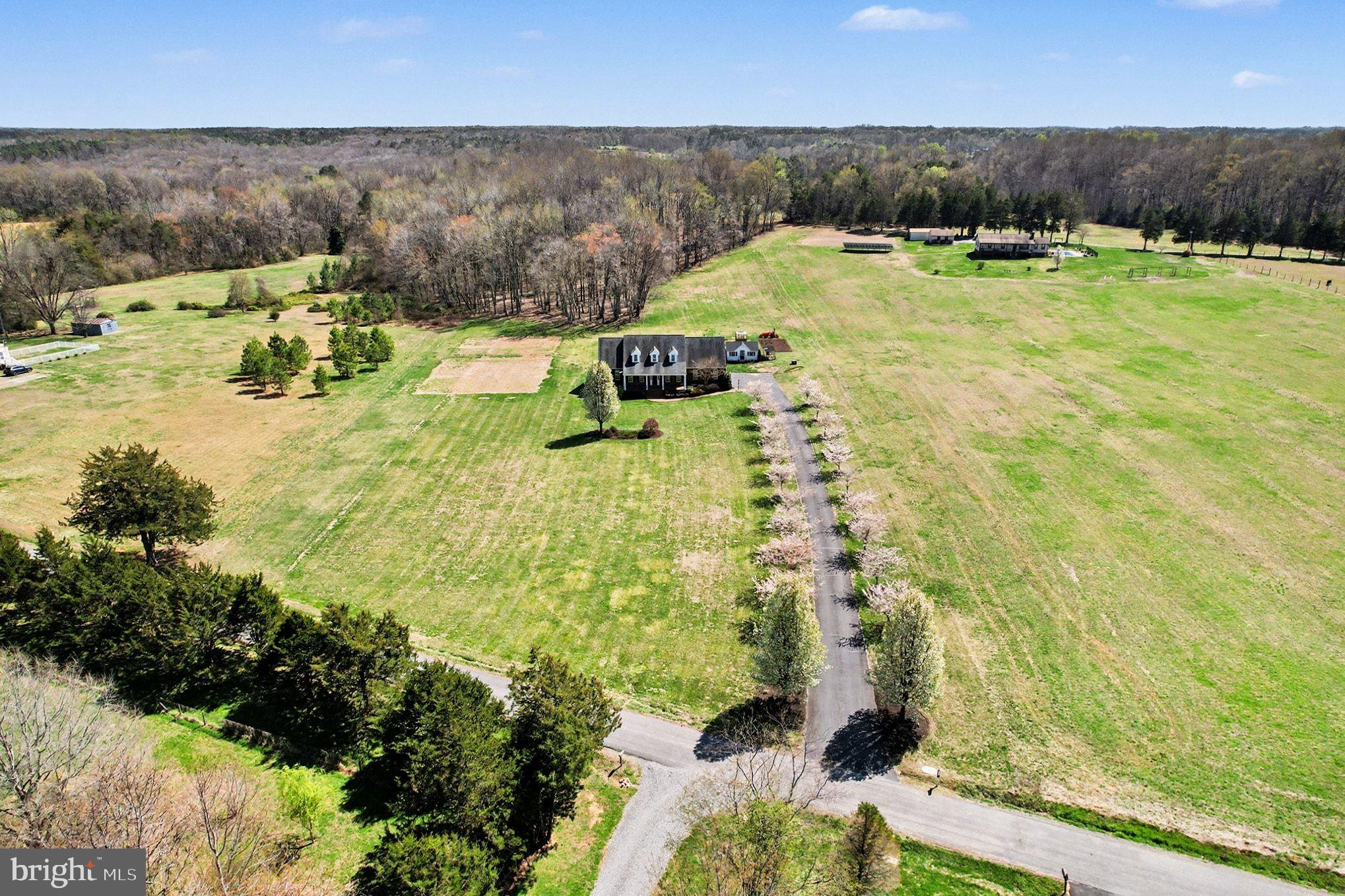 16225 Parrish Farm Road Montpelier, VA 23192 - Photo 35 of 38 a view of a swimming pool with a yard