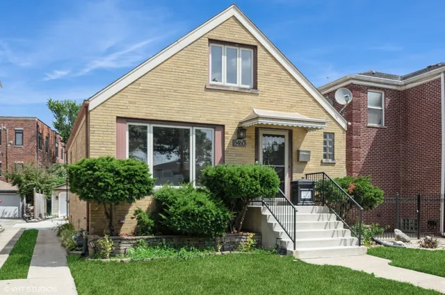 $410,000 | 8460 River Grove Avenue, River Grove, IL 60171