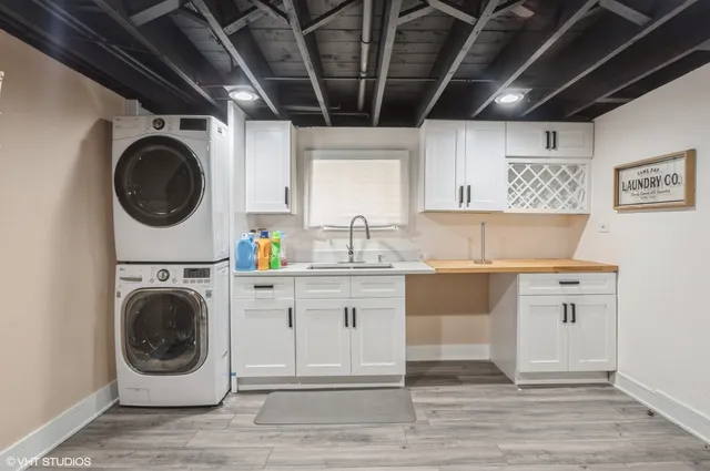 $410,000 | 8460 River Grove Avenue, River Grove, IL 60171