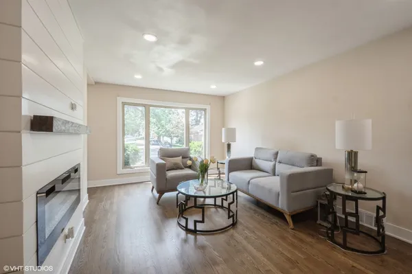 $410,000 | 8460 River Grove Avenue, River Grove, IL 60171