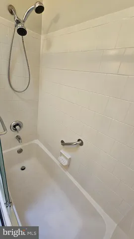 $2,400 | 9 Hamlet Drive, Owings Mills, MD 21117