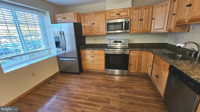 $2,400 | 9 Hamlet Drive, Owings Mills, MD 21117