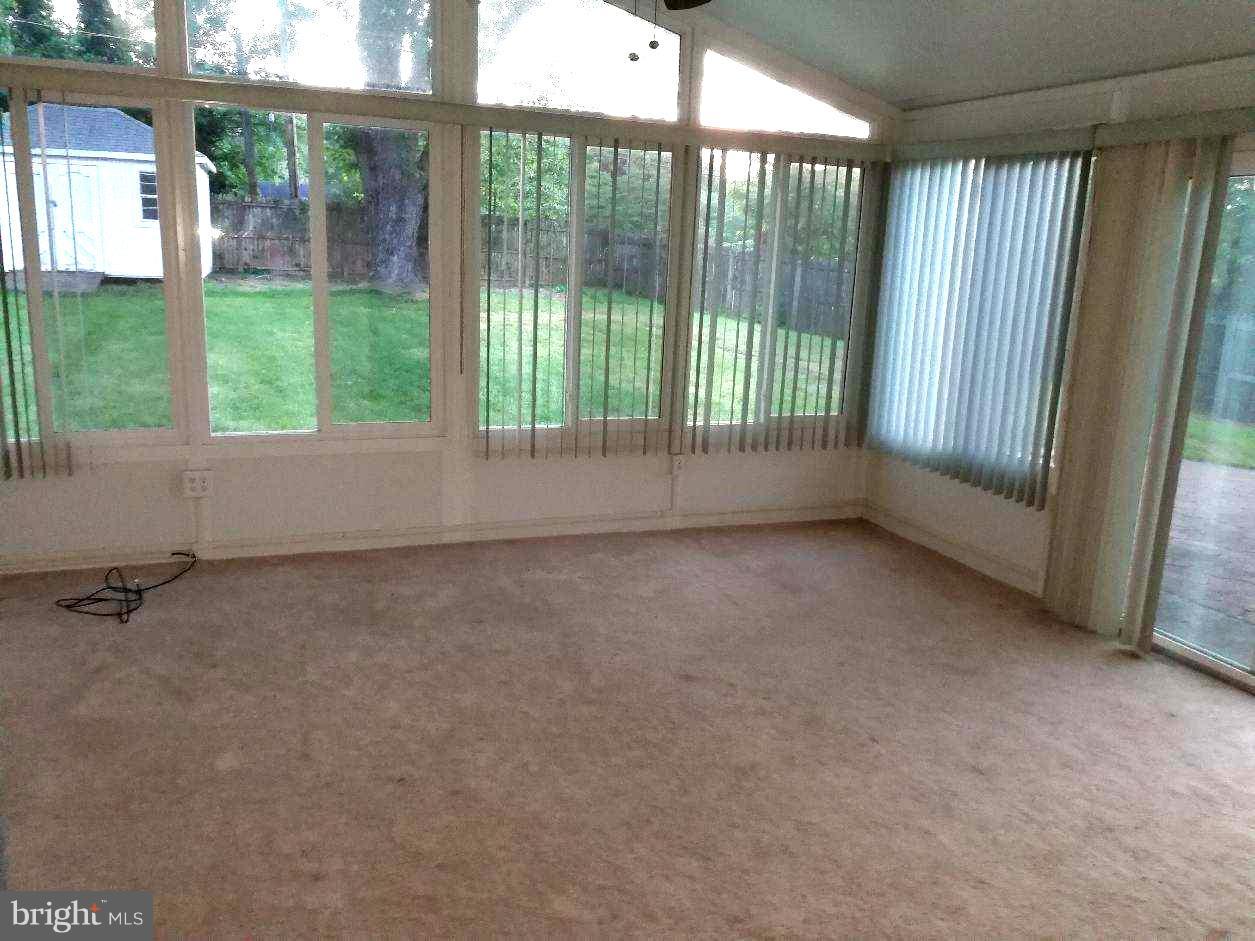 327 Walgrove Road Reisterstown, MD 21136 - Photo 8 of 16 Sunroom