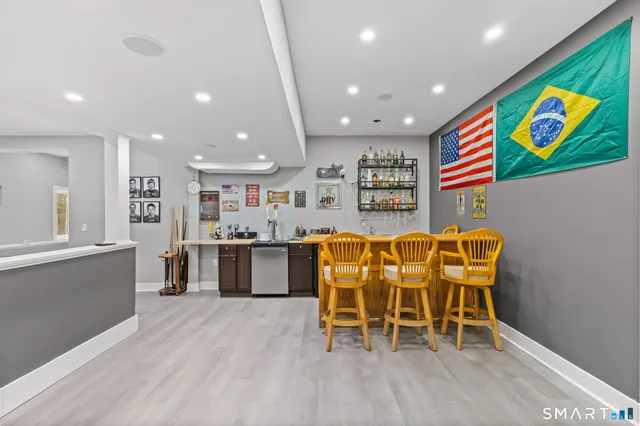 $979,000 | 299 Redding Road, Redding, CT 06896