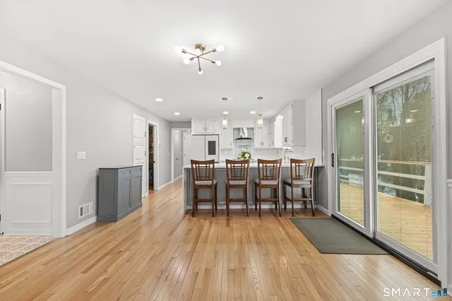 $979,000 | 299 Redding Road, Redding, CT 06896