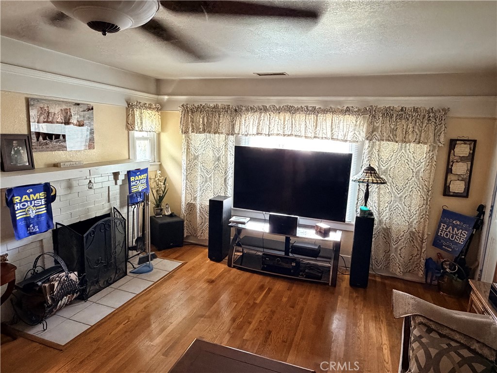 4574 Central Riverside, CA 92506 - Photo 8 of 63 Gallery Image 8