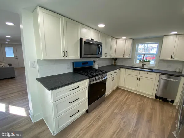 $355,000 | 105 3rd Avenue, Pitman, NJ 08071