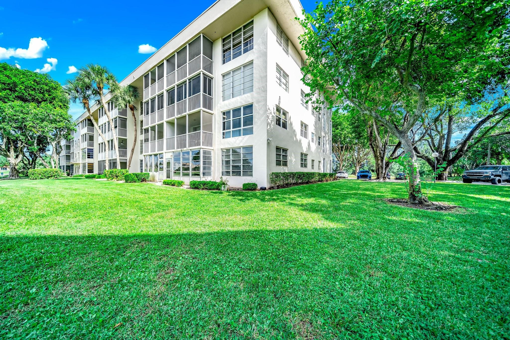 2601 South Course Drive, Unit 111 Pompano Beach, FL 33069 - Photo 22 of 44 Photo 24