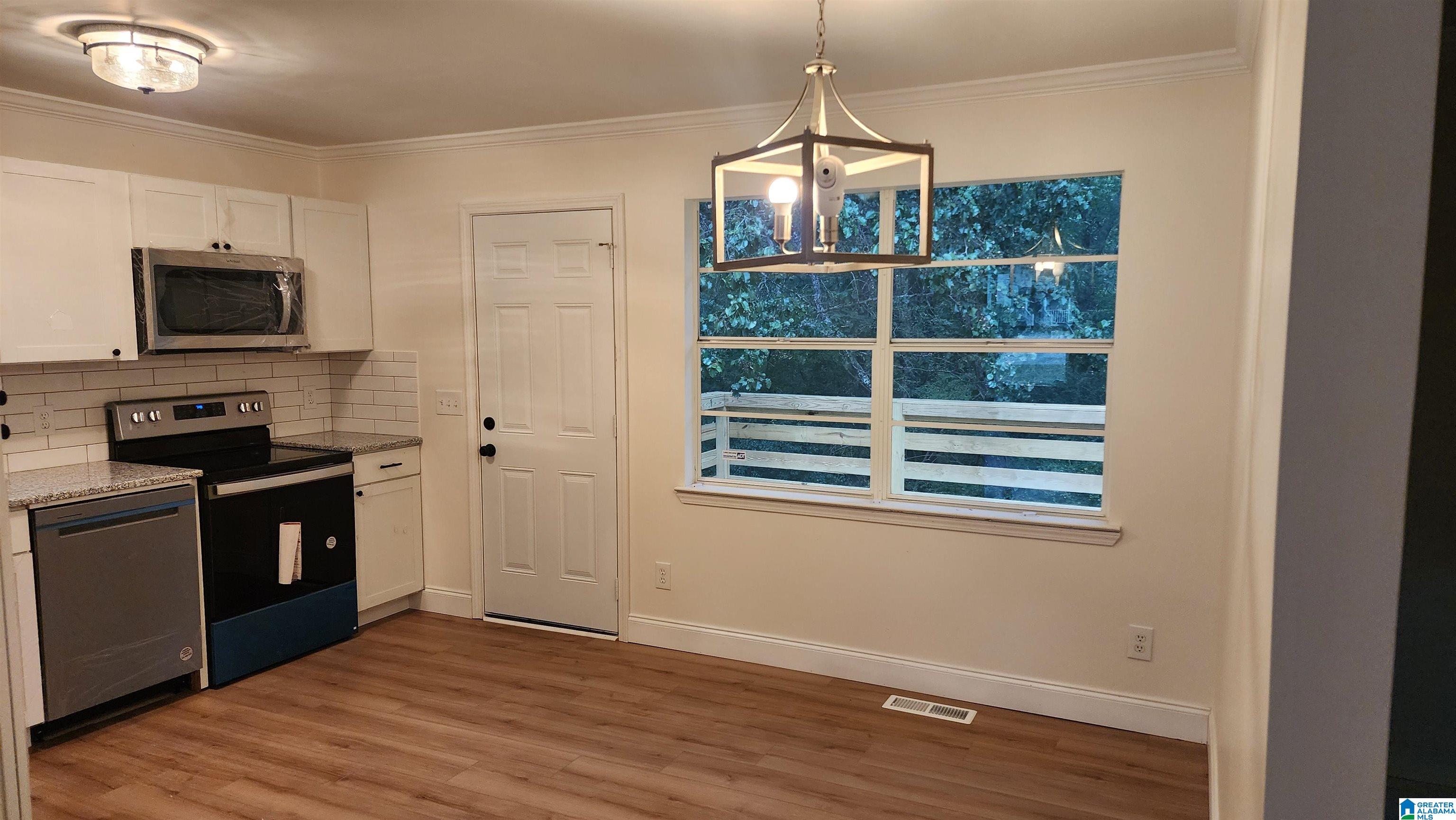 5866 Pendleton Circle Pinson, AL 35126 - Photo 4 of 25