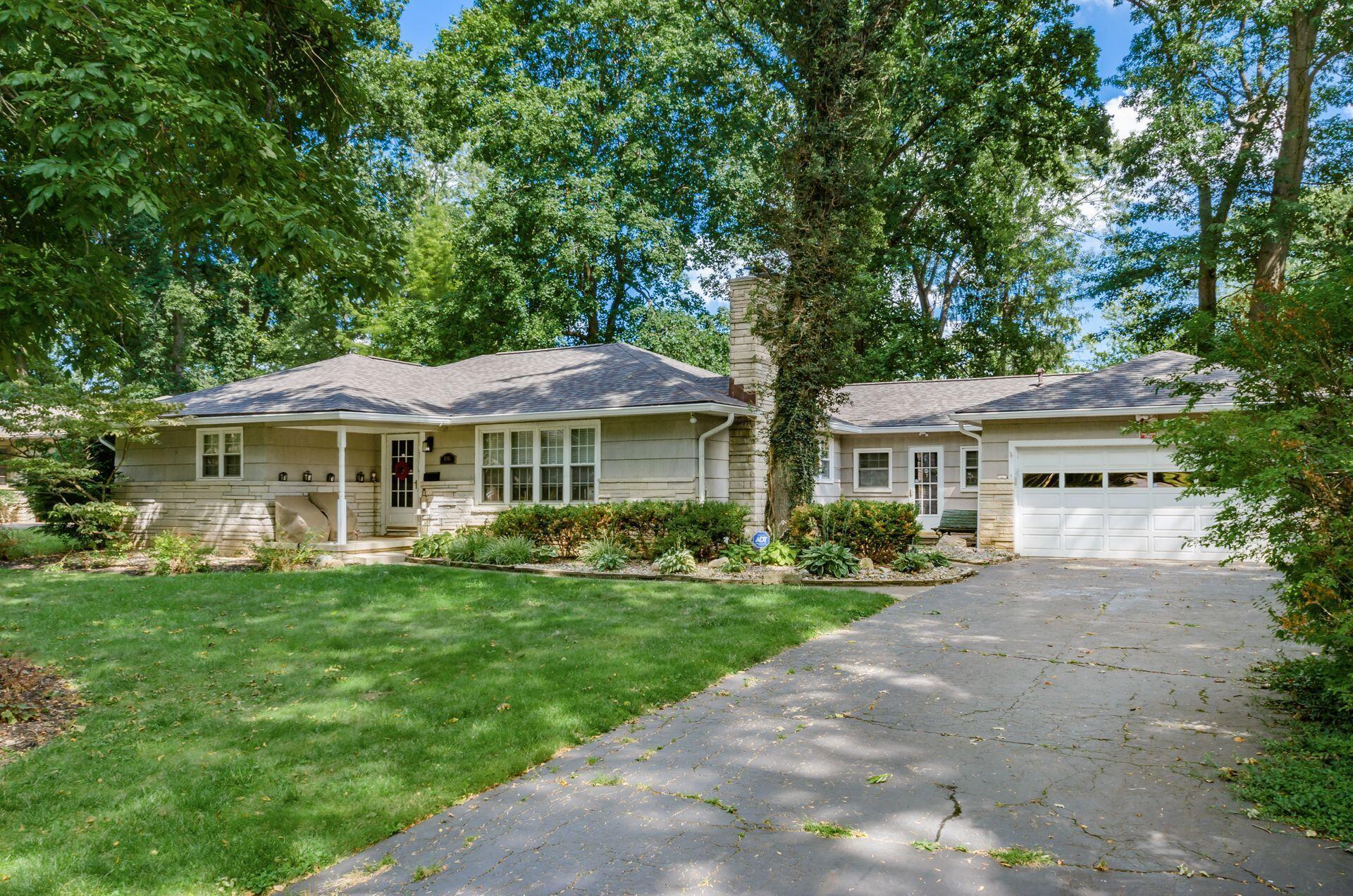 3086 Leeds Road Columbus, OH 43221 - Photo 2 of 47 001_d3ca_K 3086 Leeds Rd024-2