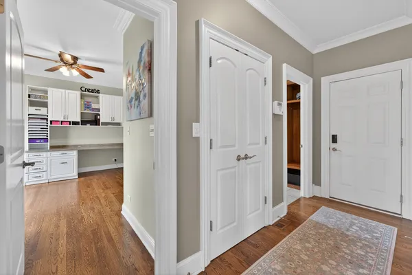 $975,000 | 910 Freedom Circle, Sycamore, IL 60178