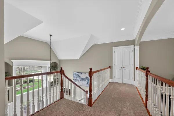 $975,000 | 910 Freedom Circle, Sycamore, IL 60178