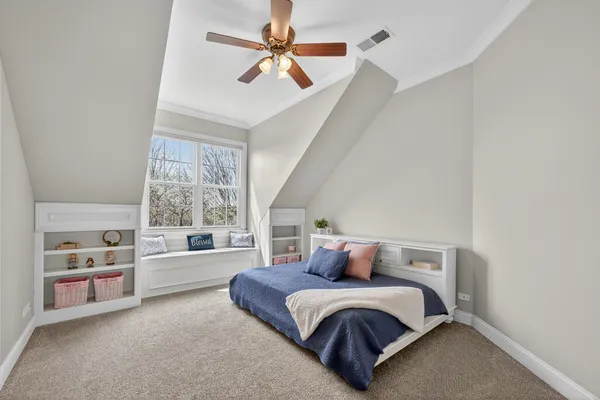 $975,000 | 910 Freedom Circle, Sycamore, IL 60178