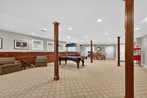 $975,000 | 910 Freedom Circle, Sycamore, IL 60178