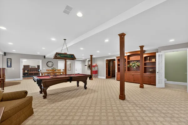 $975,000 | 910 Freedom Circle, Sycamore, IL 60178