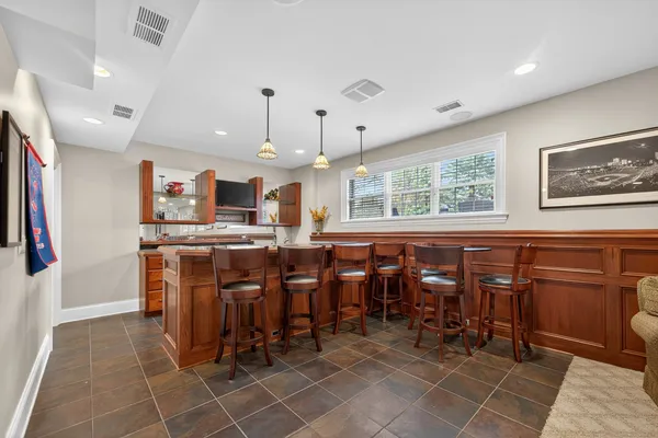$975,000 | 910 Freedom Circle, Sycamore, IL 60178
