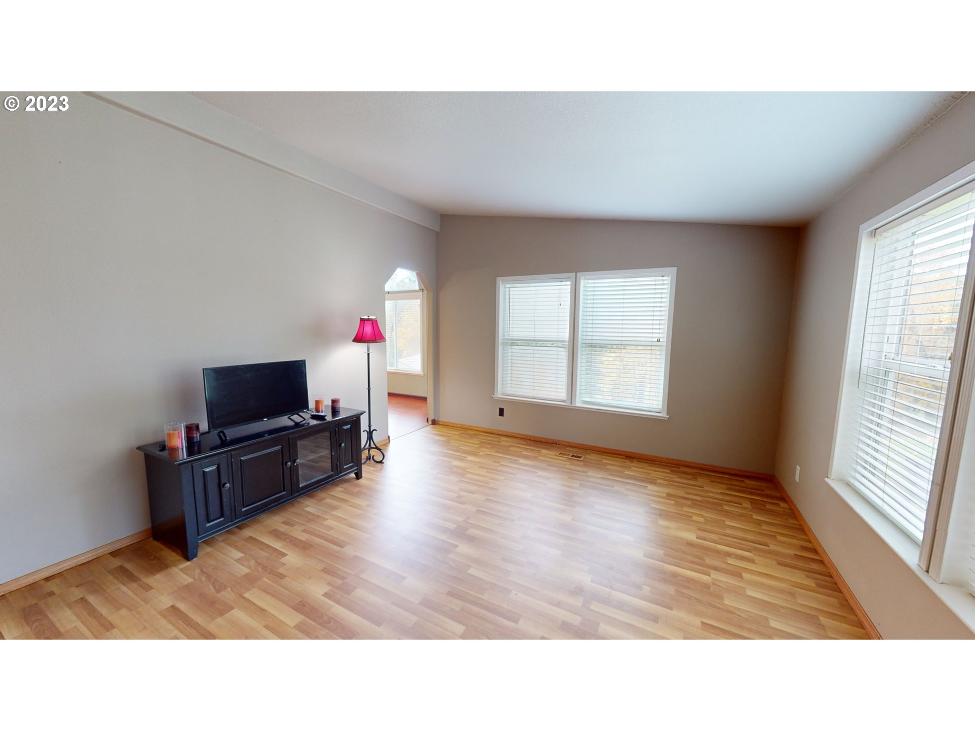 6830 Garden Valley Road Roseburg, OR 97471 - Photo 6 of 48 Gallery Image 6