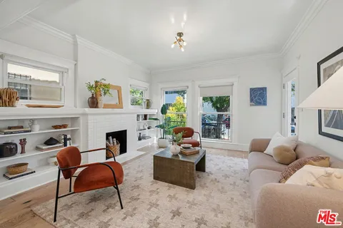 $629,000 | 745 North Manhattan Place, Los Angeles, CA 90038