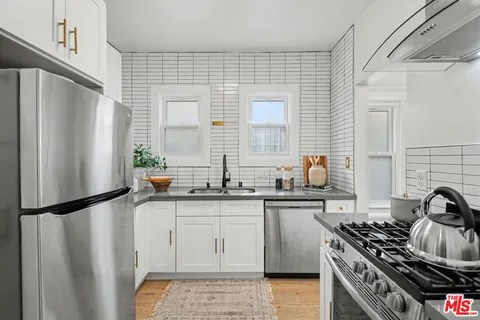 $629,000 | 745 North Manhattan Place, Los Angeles, CA 90038