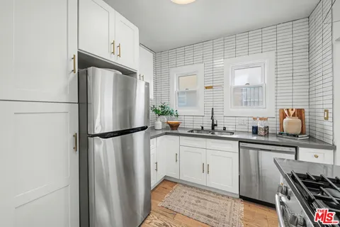 $629,000 | 745 North Manhattan Place, Los Angeles, CA 90038