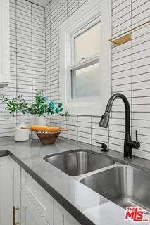 $629,000 | 745 North Manhattan Place, Los Angeles, CA 90038