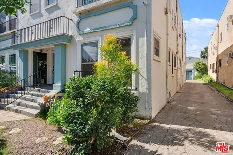 $629,000 | 745 North Manhattan Place, Los Angeles, CA 90038