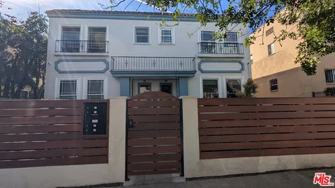 $629,000 | 745 North Manhattan Place, Los Angeles, CA 90038