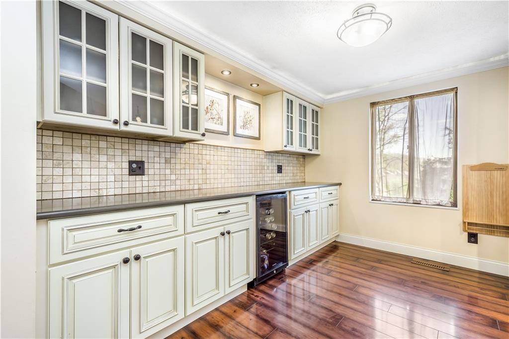 1872 Fairhill Road Allison Park, PA 15101 - Photo 9 of 24 Gallery Image 9