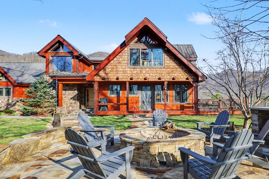 4760 Anderson Road Hiawassee, GA 30546 - Photo 3 of 104