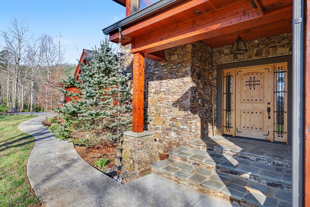 4760 Anderson Road Hiawassee, GA 30546 - Photo 5 of 104 a view of a pathway of the house