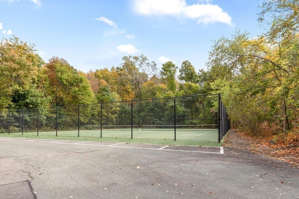 51 Jacqueline Road, Unit 9 Waltham, MA 02452 - Photo 16 of 18