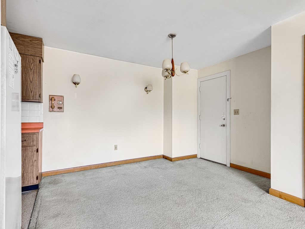 51 Jacqueline Road, Unit 9 Waltham, MA 02452 - Photo 4 of 18