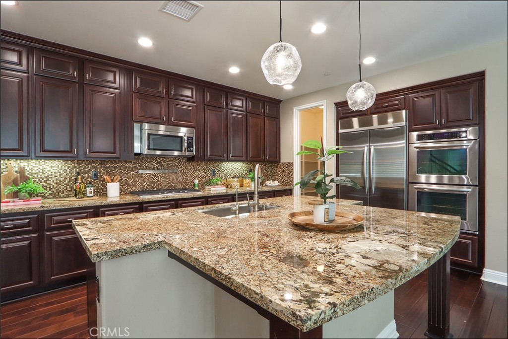 21 Rincon Way Aliso Viejo, CA 92656 - Photo 4 of 46