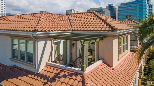 $889,000 | 333 West Milford Street, Unit 105, Glendale, CA 91203