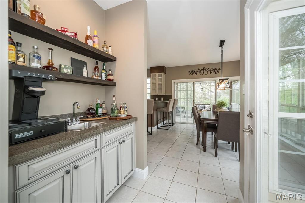 210 Evesham West Lake St. Louis, MO 63367 - Photo 12 of 43