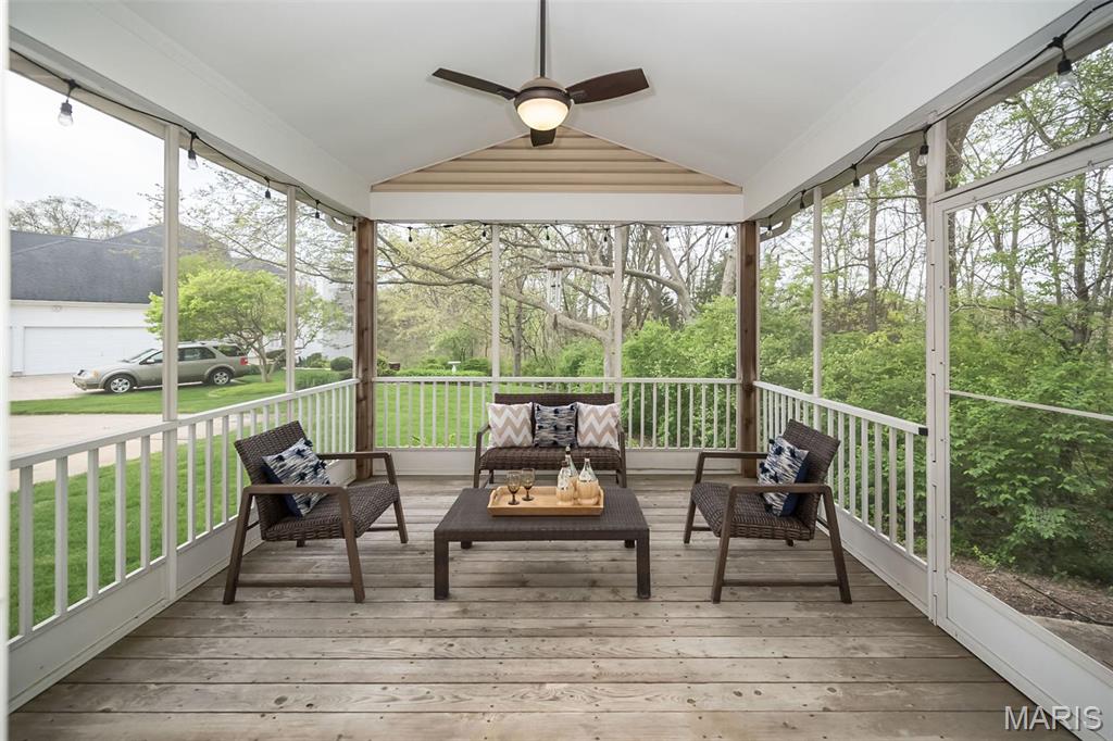 210 Evesham West Lake St. Louis, MO 63367 - Photo 17 of 43