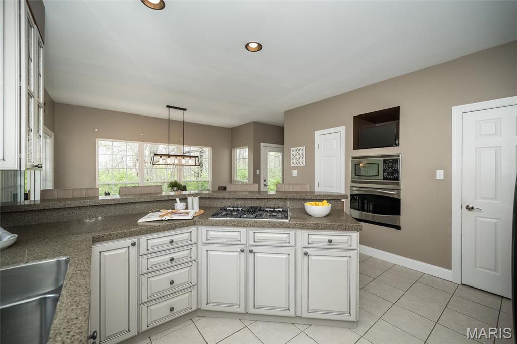 210 Evesham West Lake St. Louis, MO 63367 - Photo 22 of 43