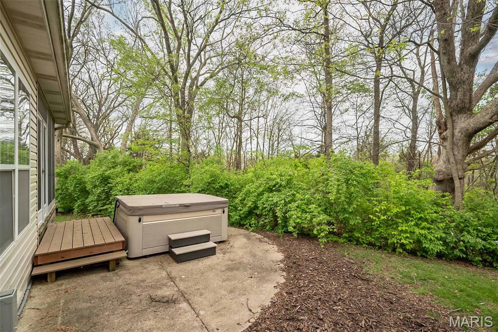 210 Evesham West Lake St. Louis, MO 63367 - Photo 41 of 43