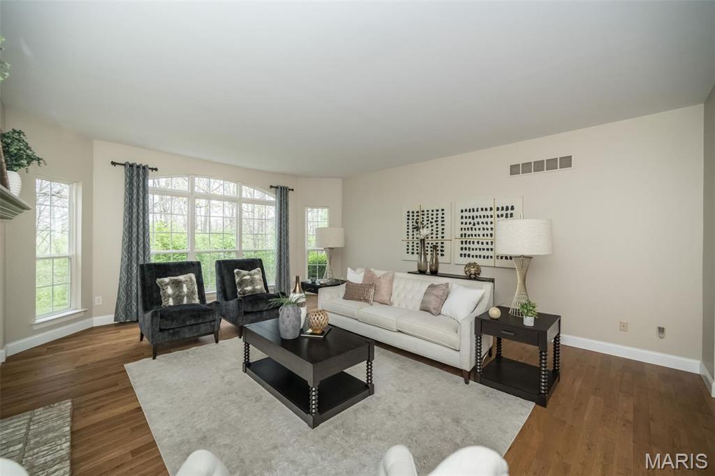 210 Evesham West Lake St. Louis, MO 63367 - Photo 10 of 43